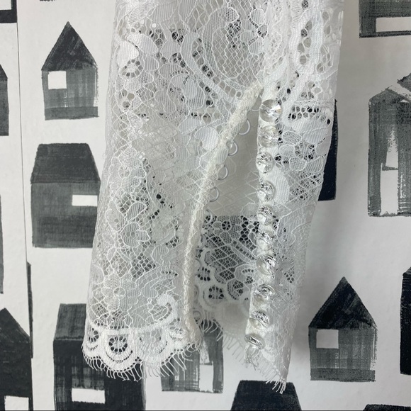 NWT Wedding Dress Lace Overtop with Sleeves - Picture 3 of 7